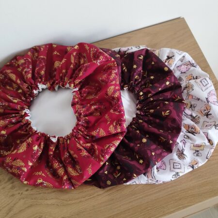 Bonnet réparateur cheveux bouclés